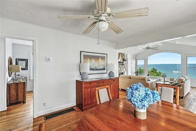Welcome to your waterfront retreat on stunning Narragansett Bay - photo 15