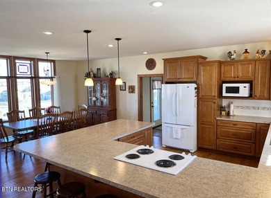 Wide open spaces within this architectural beauty! Welcome home - photo 18