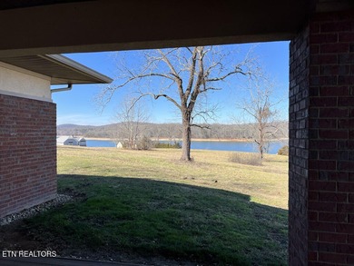 Wide open spaces within this architectural beauty! Welcome home - photo 23