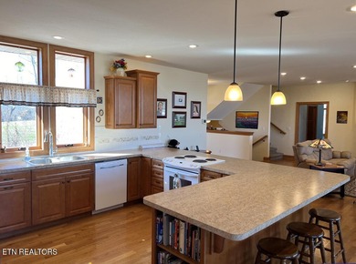 Wide open spaces within this architectural beauty! Welcome home - photo 26