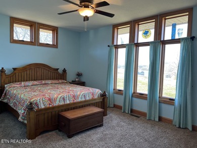 Wide open spaces within this architectural beauty! Welcome home - photo 28