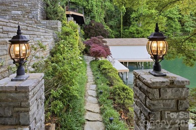 LAKE LURE LAKEFRONT.....Discover 4,400 sq ft of refined - photo 37