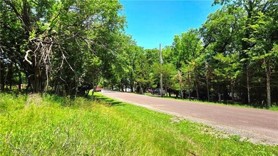 Three Linn Valley Lakes reclaimed land lots in Linn Valley are - photo 7