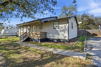 Brazos River - Parker County Home For Sale in Granbury Texas