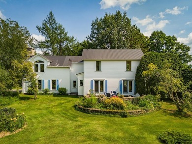 This country home has retained its old-world charm over time - photo 2