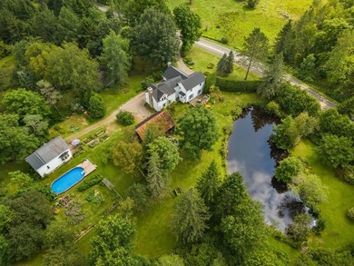 This country home has retained its old-world charm over time - photo 3