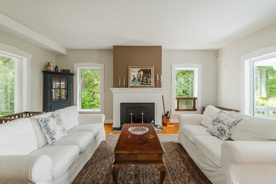 This country home has retained its old-world charm over time - photo 9