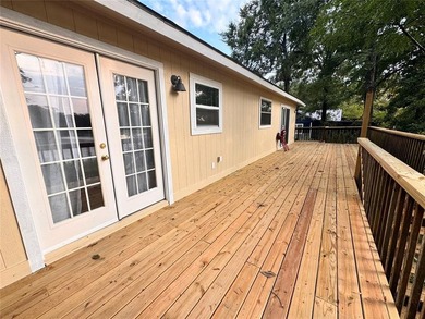 Lakefront Retreat in Fort Towson, Oklahoma at 1106 Peninsula - photo 11