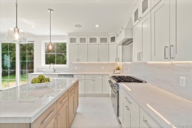 Exceptional New Construction, thoughtfully designed and - photo 13