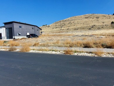 Build Your Dream Estate - 1.06 Acres with 125 feet frontage - photo 2
