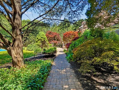 Estate living in the heart of Easton. Set on 3 private acres - photo 34