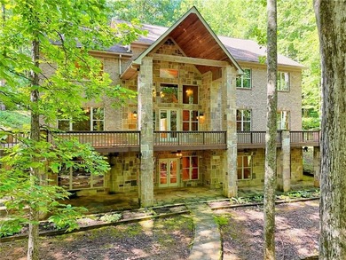 Lake Burton Home For Sale in Clayton Georgia