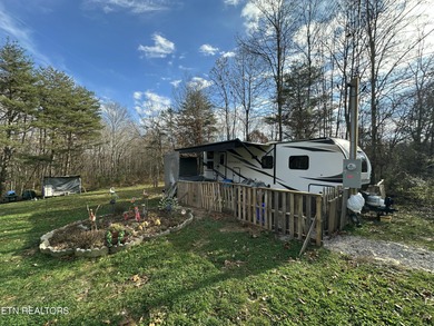 Breckenridge Lake Home For Sale in Crossville Tennessee