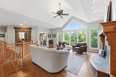 LUXURY LIVING WITH BREATHTAKING VIEWS IN CEDAR CREEK! Stunning - photo 11