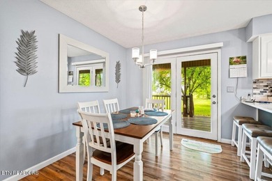 Beautifully maintained ranch-style home offering 3 bedrooms, 2 - photo 17