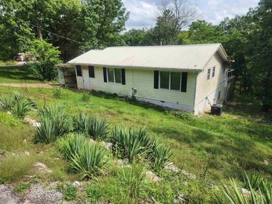 Lake Thunderbird Home For Sale in Cherokee Village Arkansas