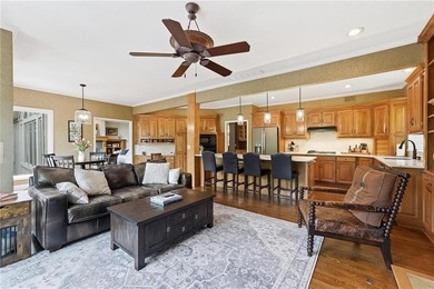 LUXURY LIVING WITH BREATHTAKING VIEWS IN CEDAR CREEK! Stunning - photo 24