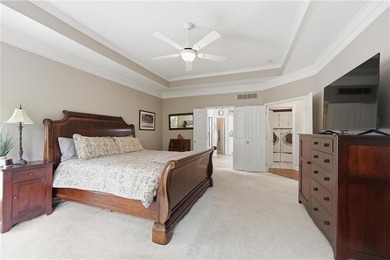 LUXURY LIVING WITH BREATHTAKING VIEWS IN CEDAR CREEK! Stunning - photo 34