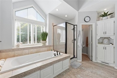 LUXURY LIVING WITH BREATHTAKING VIEWS IN CEDAR CREEK! Stunning - photo 38