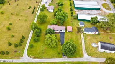 Beautifully maintained ranch-style home offering 3 bedrooms, 2 - photo 43