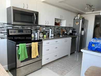 Corner apartment with 3 bedrooms and 2.5 bathrooms, very - photo 7