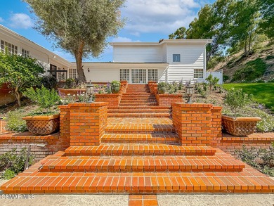 Welcome to an exceptional residence where luxury living meets - photo 15