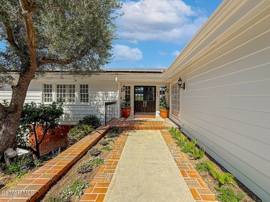 Welcome to an exceptional residence where luxury living meets - photo 16