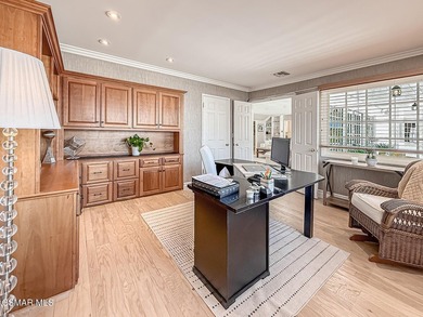 Welcome to an exceptional residence where luxury living meets - photo 43