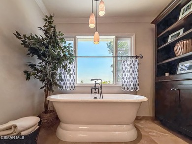 Welcome to an exceptional residence where luxury living meets - photo 49