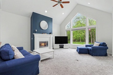 OPEN HOUSE , WEDNESDAY, JULY 15TH FROM 5-7PM. Beautiful - photo 3