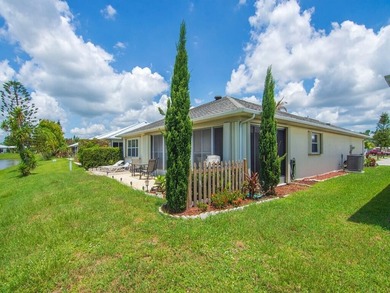 Welcome to this beautifully maintained 3/2/2 lakefront home - photo 11