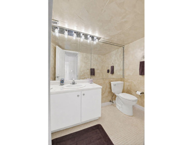 Spacious 1BR/1.5BA condo featuring the largest one-bedroom floor - photo 13