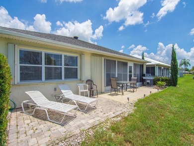 Welcome to this beautifully maintained 3/2/2 lakefront home - photo 20