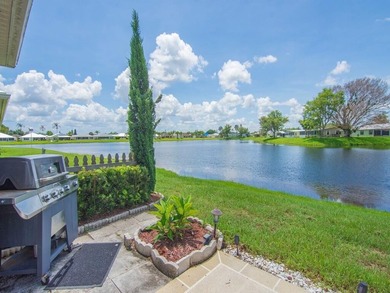 Welcome to this beautifully maintained 3/2/2 lakefront home - photo 22