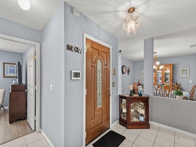 Welcome to this beautifully maintained 3/2/2 lakefront home - photo 28