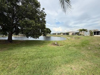 STUNNING POND & GOLF COURSE VIEWS - GOLF CART INCLUDED! - photo 29