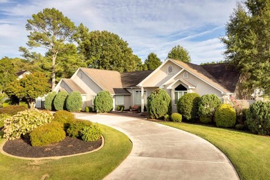 Welcome to your dream home! This beautiful 4 bedroom, 3 bathroom - photo 2