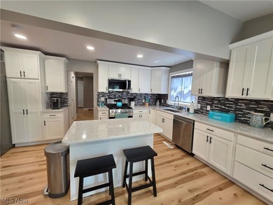 Completely Remodeled Down to the Studs - North End Parkersburg - photo 6