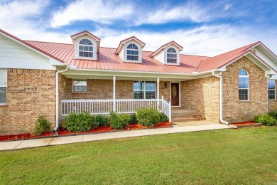 Lake Home For Sale in Bismarck, Arkansas
