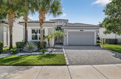 Lake Home For Sale in Delray Beach, Florida