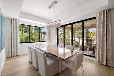 UNIQUE CORNER RESIDENCE IN QUATTRO AT NAPLES SQUARE WITH - photo 14