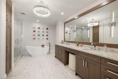 UNIQUE CORNER RESIDENCE IN QUATTRO AT NAPLES SQUARE WITH - photo 18