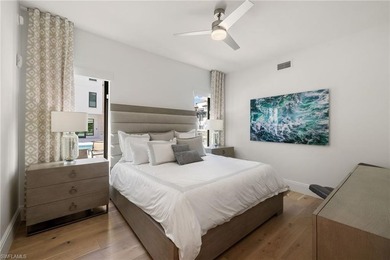 UNIQUE CORNER RESIDENCE IN QUATTRO AT NAPLES SQUARE WITH - photo 23