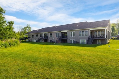 Built by Pridemark Homes, this immaculate ranch townhouse offers - photo 33