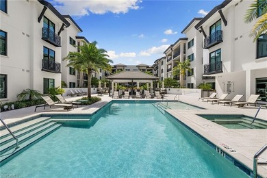 UNIQUE CORNER RESIDENCE IN QUATTRO AT NAPLES SQUARE WITH - photo 37