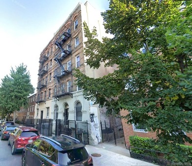 22-Unit Building In The East - photo 10