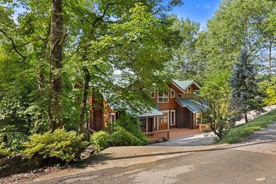 Exquisite Lakefront Log Retreat on Lake Santeetlah. Discover the - photo 6