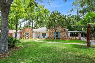 Lake Pontchartrain Home Active Under Contract in Mandeville Louisiana