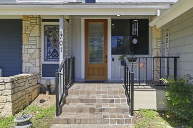 Enjoy stunning golf course and lake views from this exceptional - photo 4