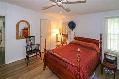 Seller is VERY MOTIVATED. Will consider all reasonable offers - photo 18